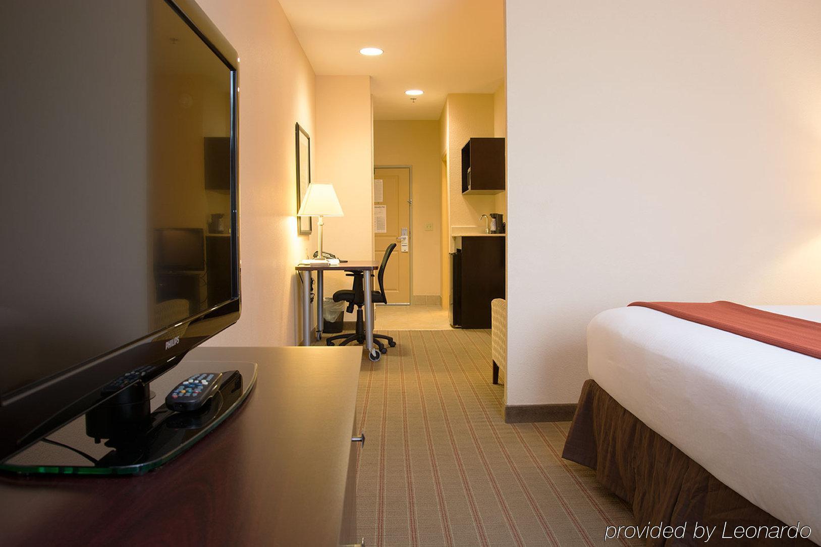 Holiday Inn Express & Suites East Wichita I-35 Andover By Ihg Eksteriør bilde